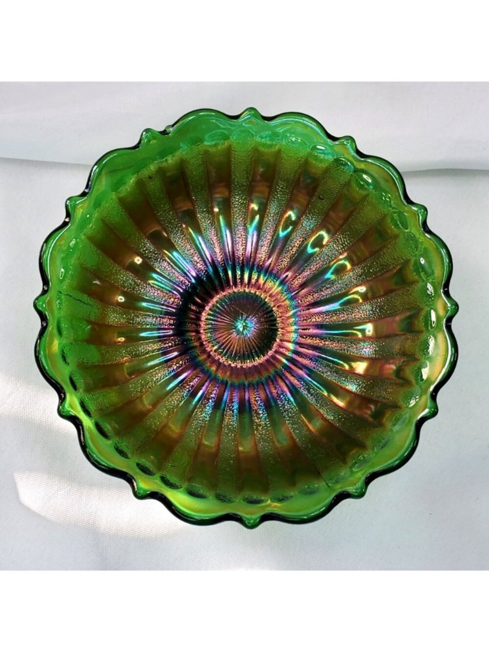 Fenton Green Carnival Glass Bowl With Scalloped Rim Iridescent 5.5" Diameter MCM - Picture 9 of 9